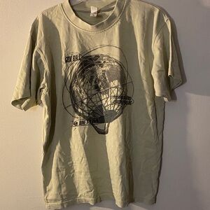 Men's Short-Sleeve Graphic Tee in Olive Green with Globe Print